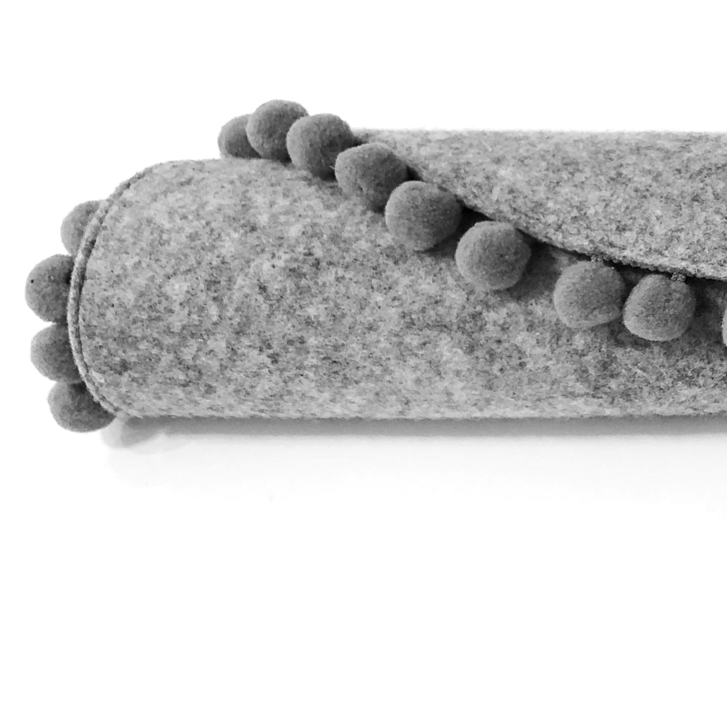 Round Pet Mat with Pom Poms